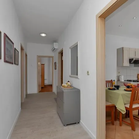 Beach Apartments 아파트 *